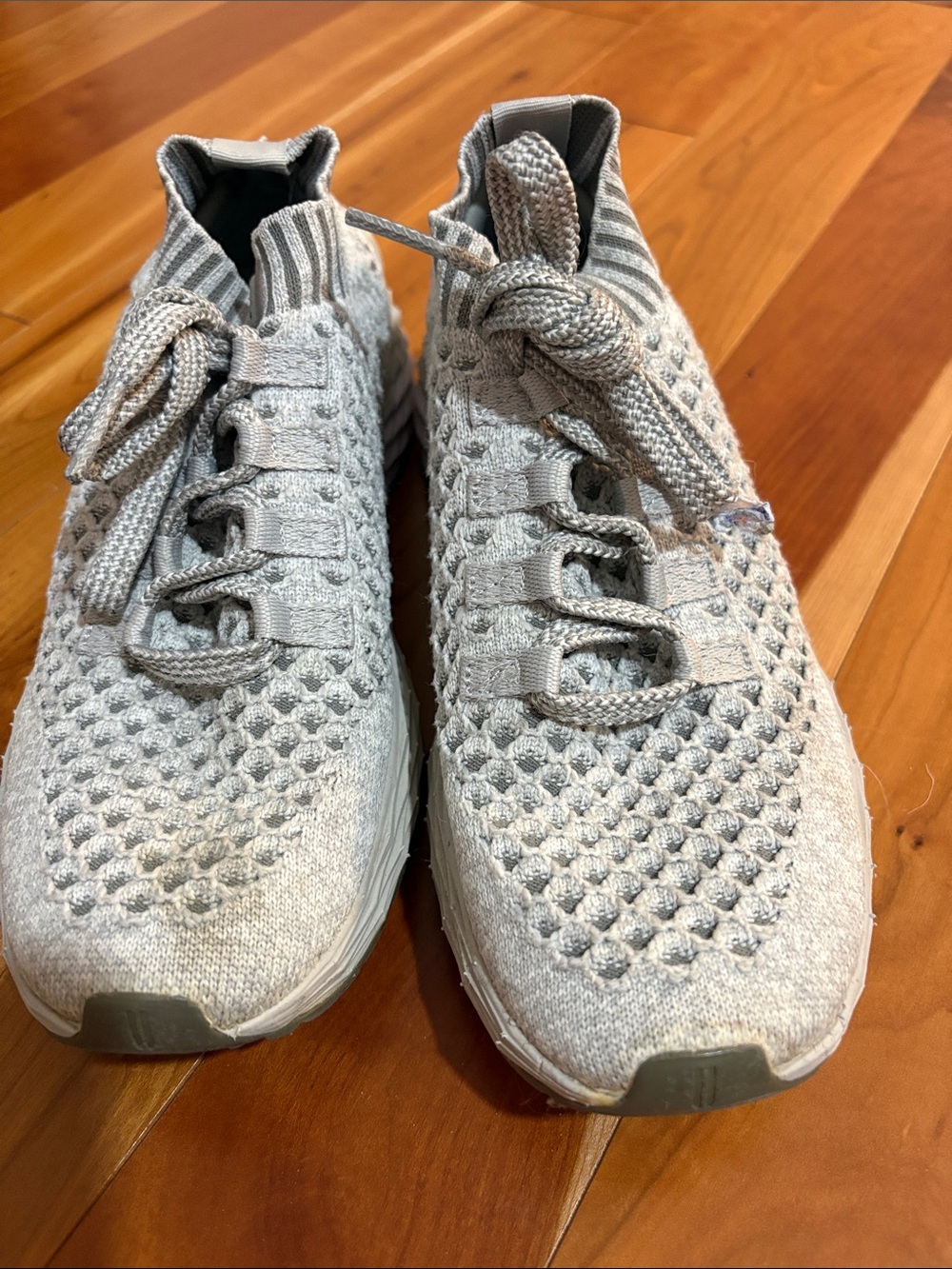 NO BULL Women’s Allday Knit Sneakers in Light Gray